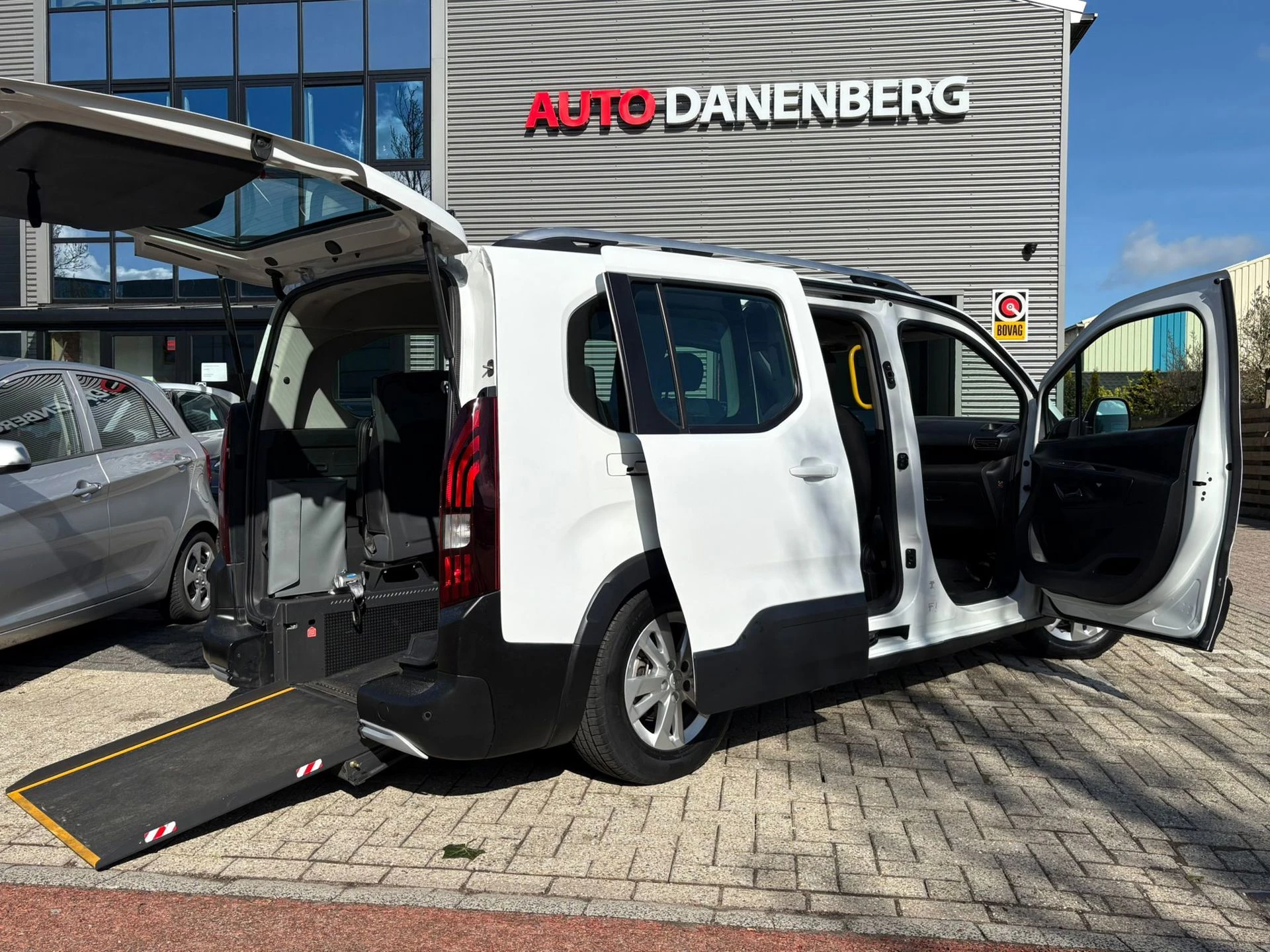 Hoofdafbeelding Peugeot Rifter