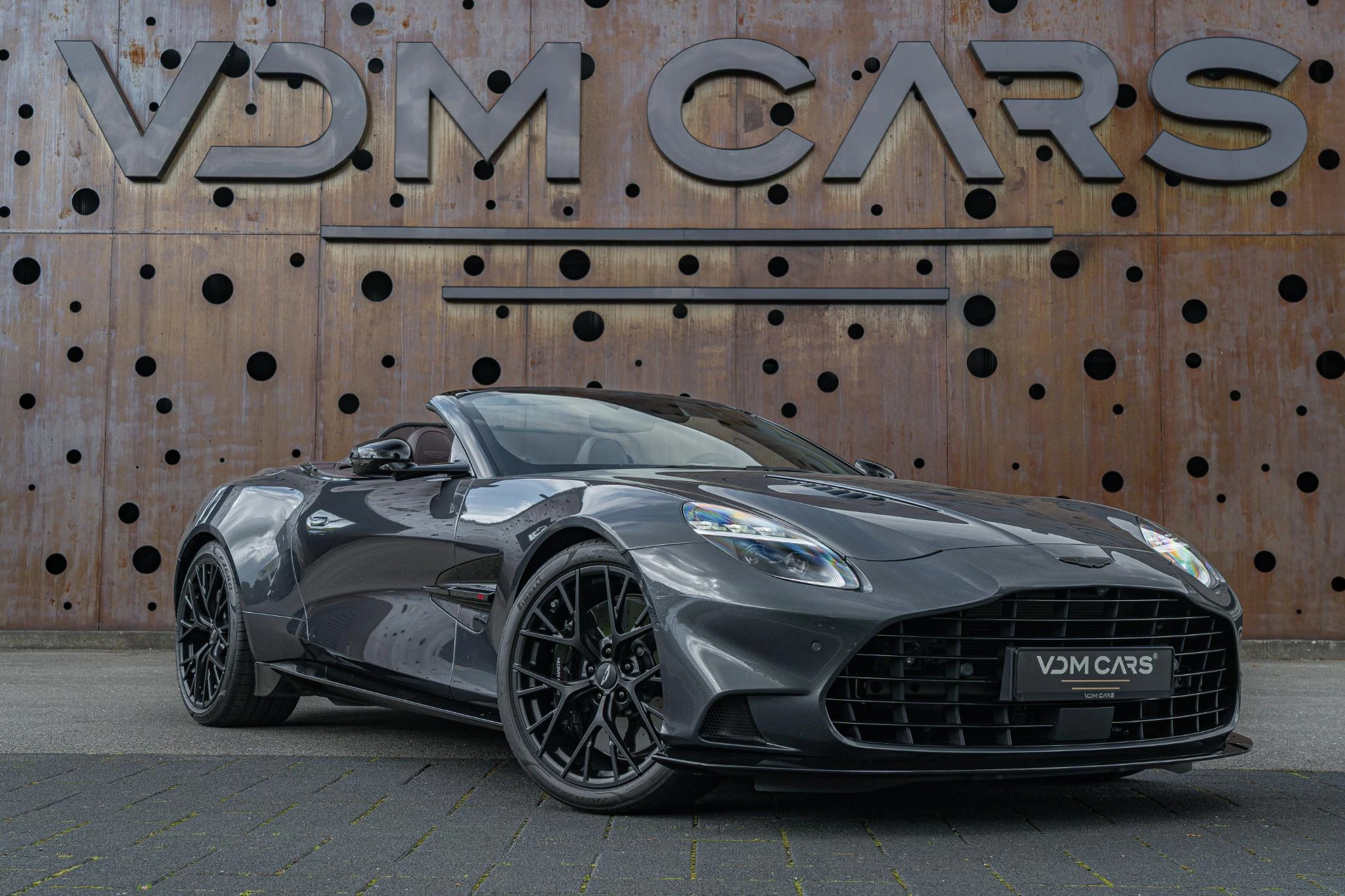 Hoofdafbeelding Aston Martin Vanquish