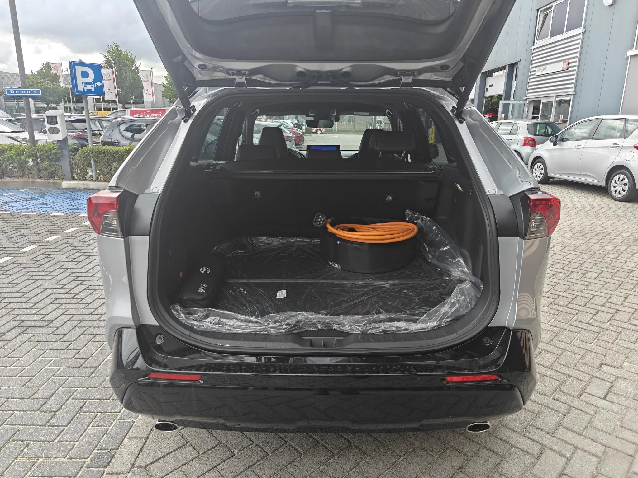 Hoofdafbeelding Toyota RAV4