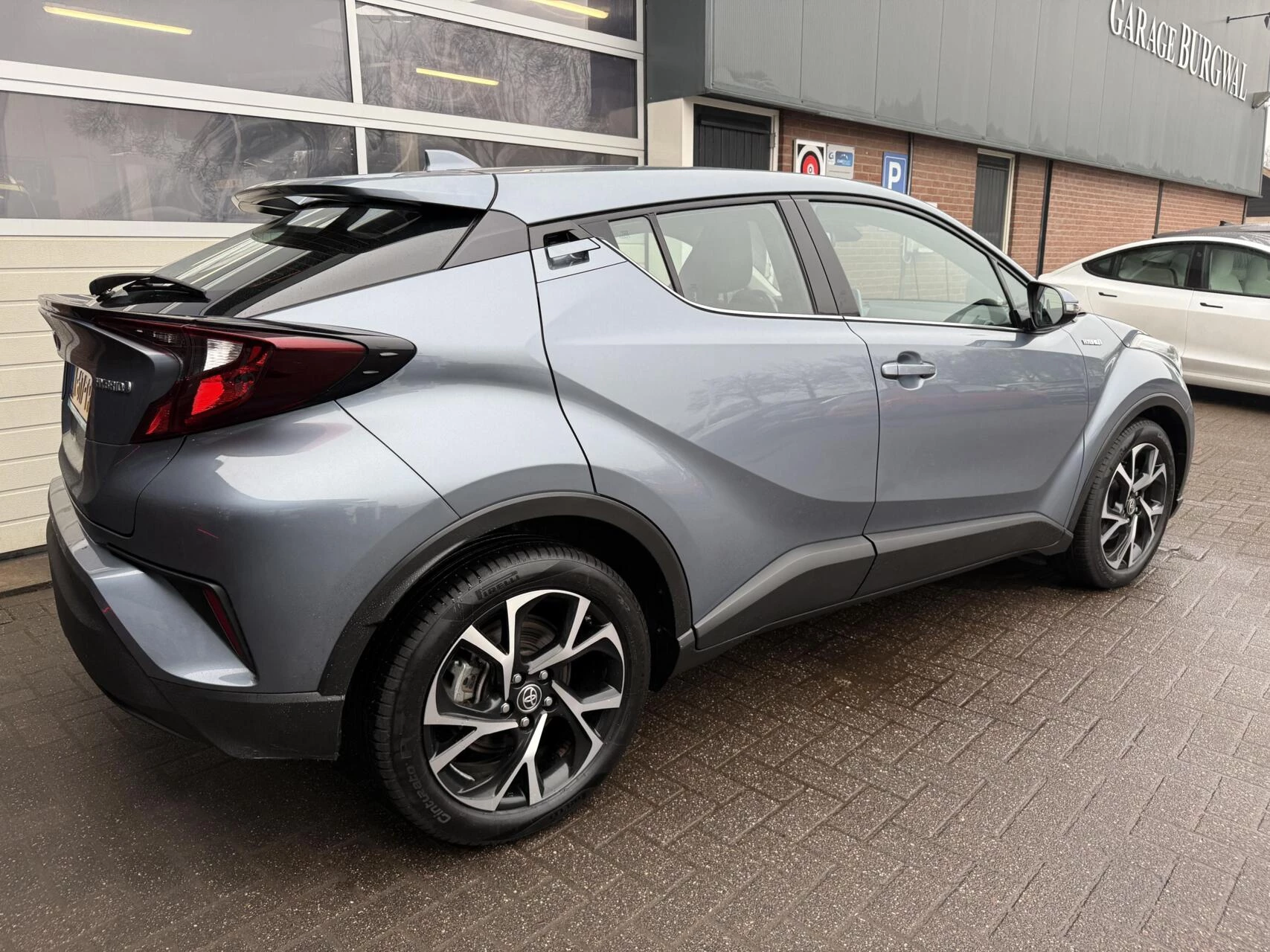 Hoofdafbeelding Toyota C-HR