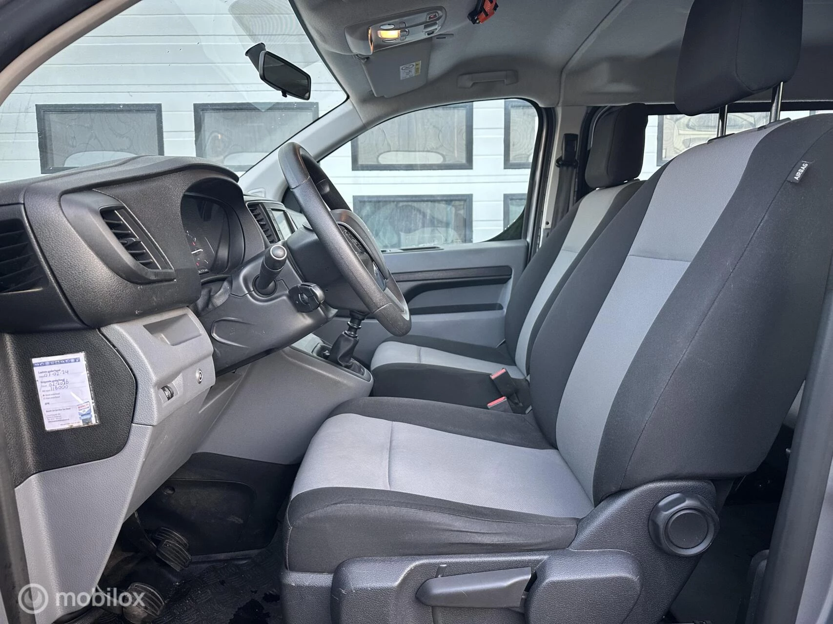 Hoofdafbeelding Peugeot Traveller