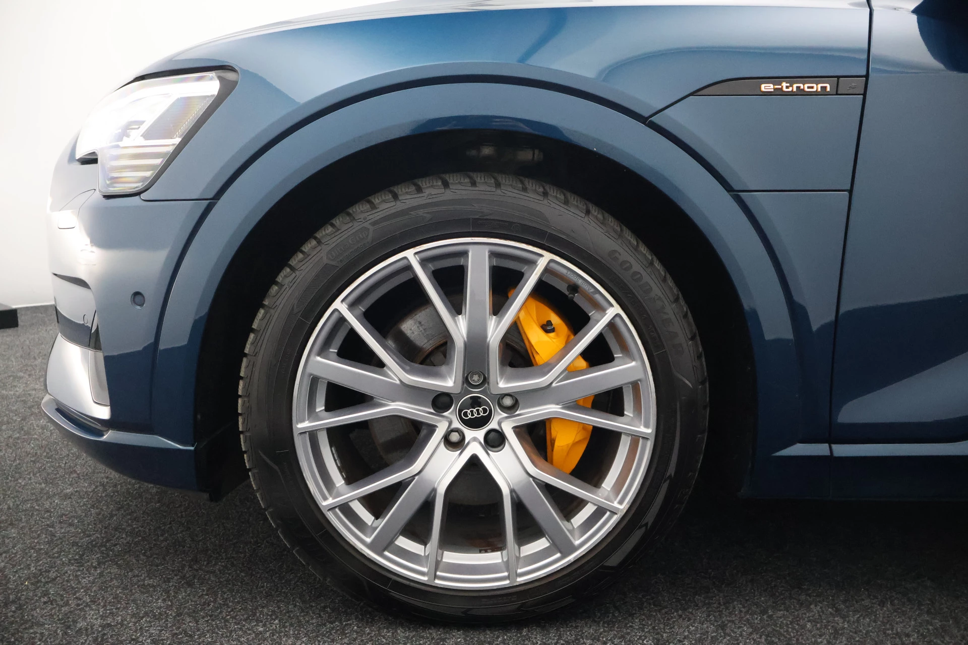 Hoofdafbeelding Audi e-tron