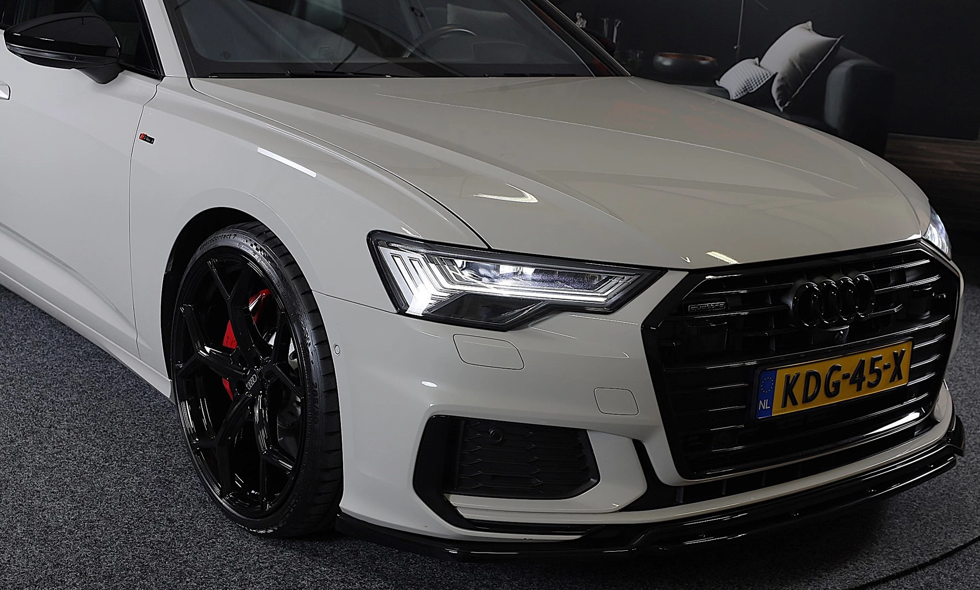 Hoofdafbeelding Audi A6