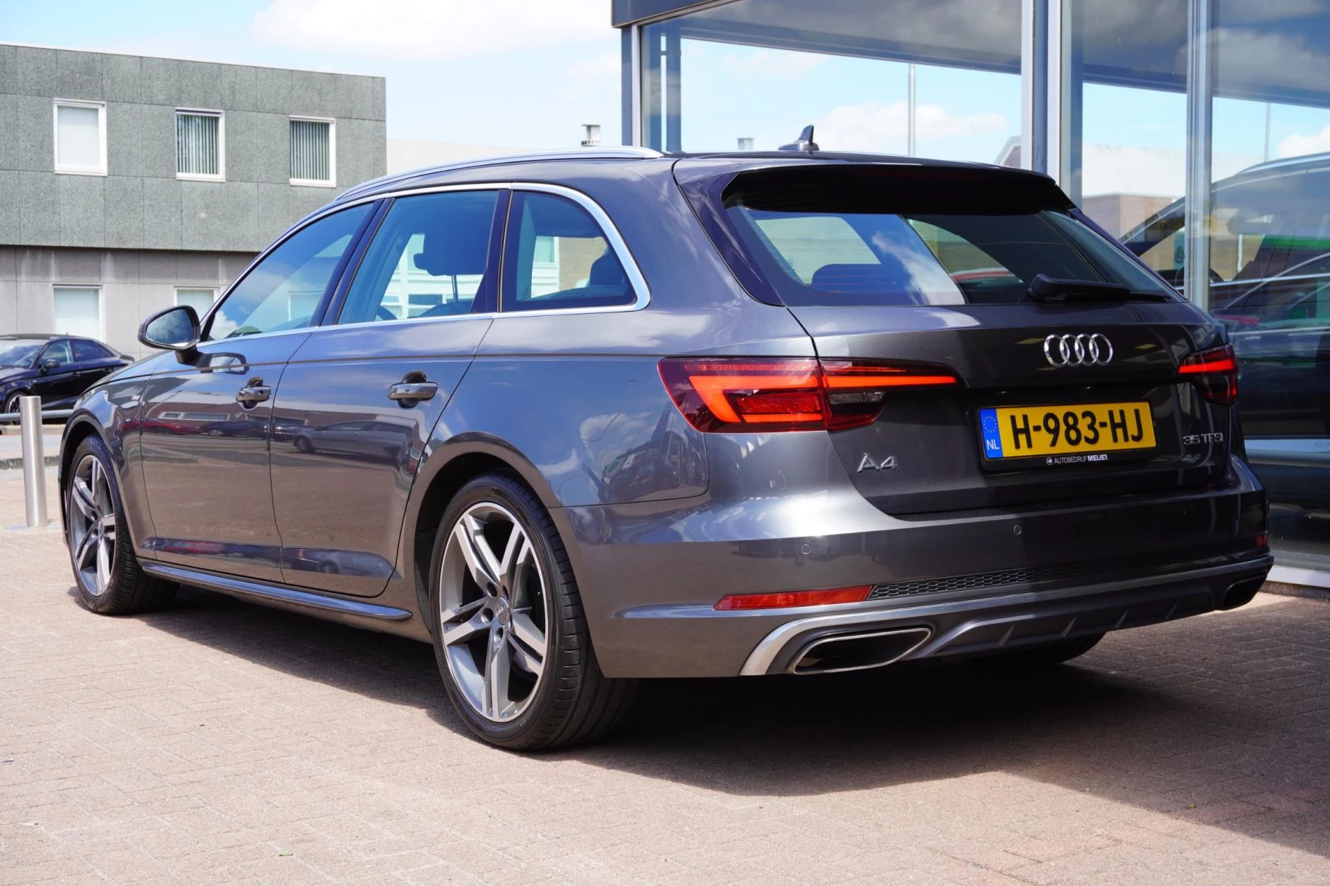 Hoofdafbeelding Audi A4