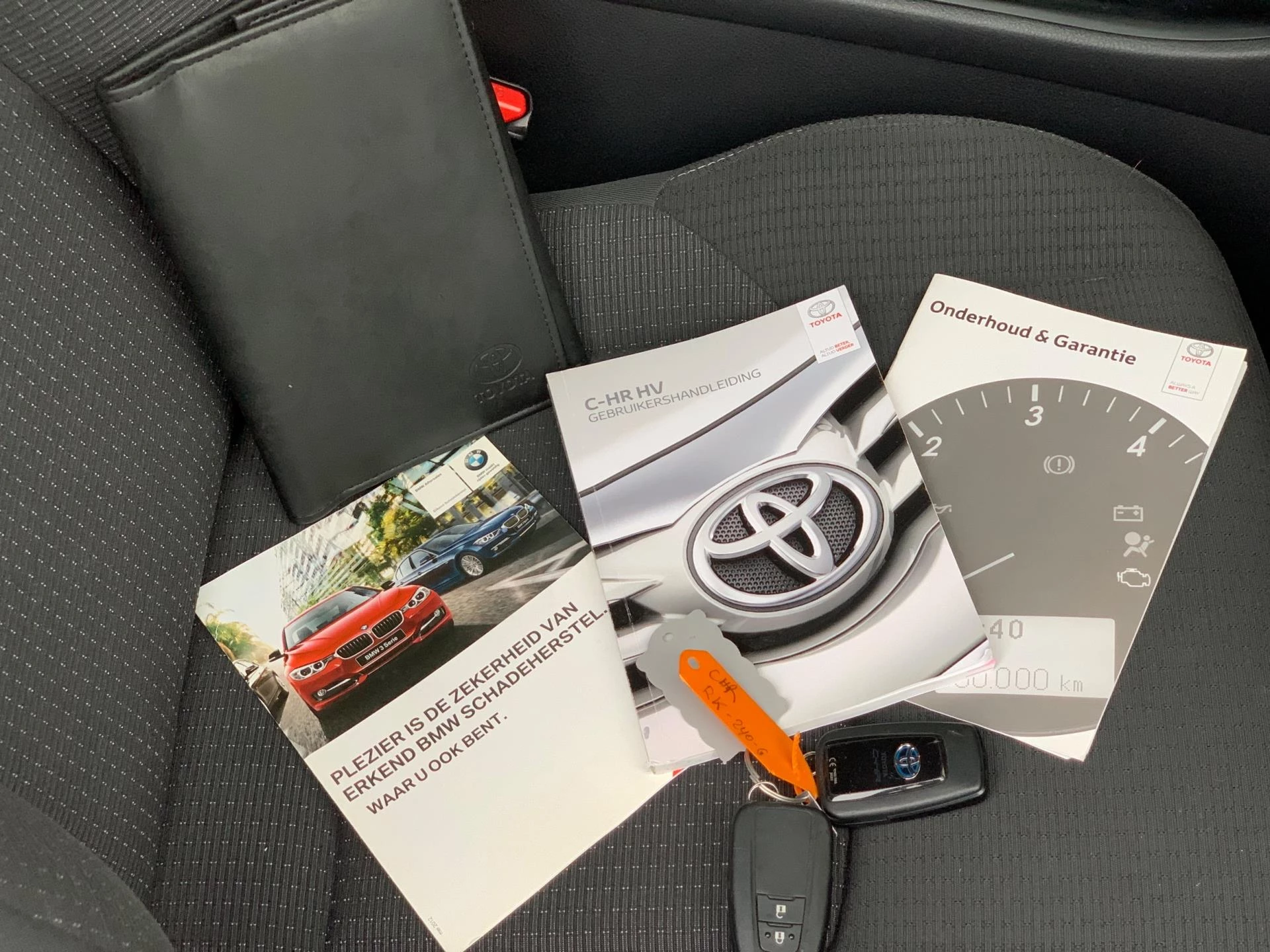 Hoofdafbeelding Toyota C-HR