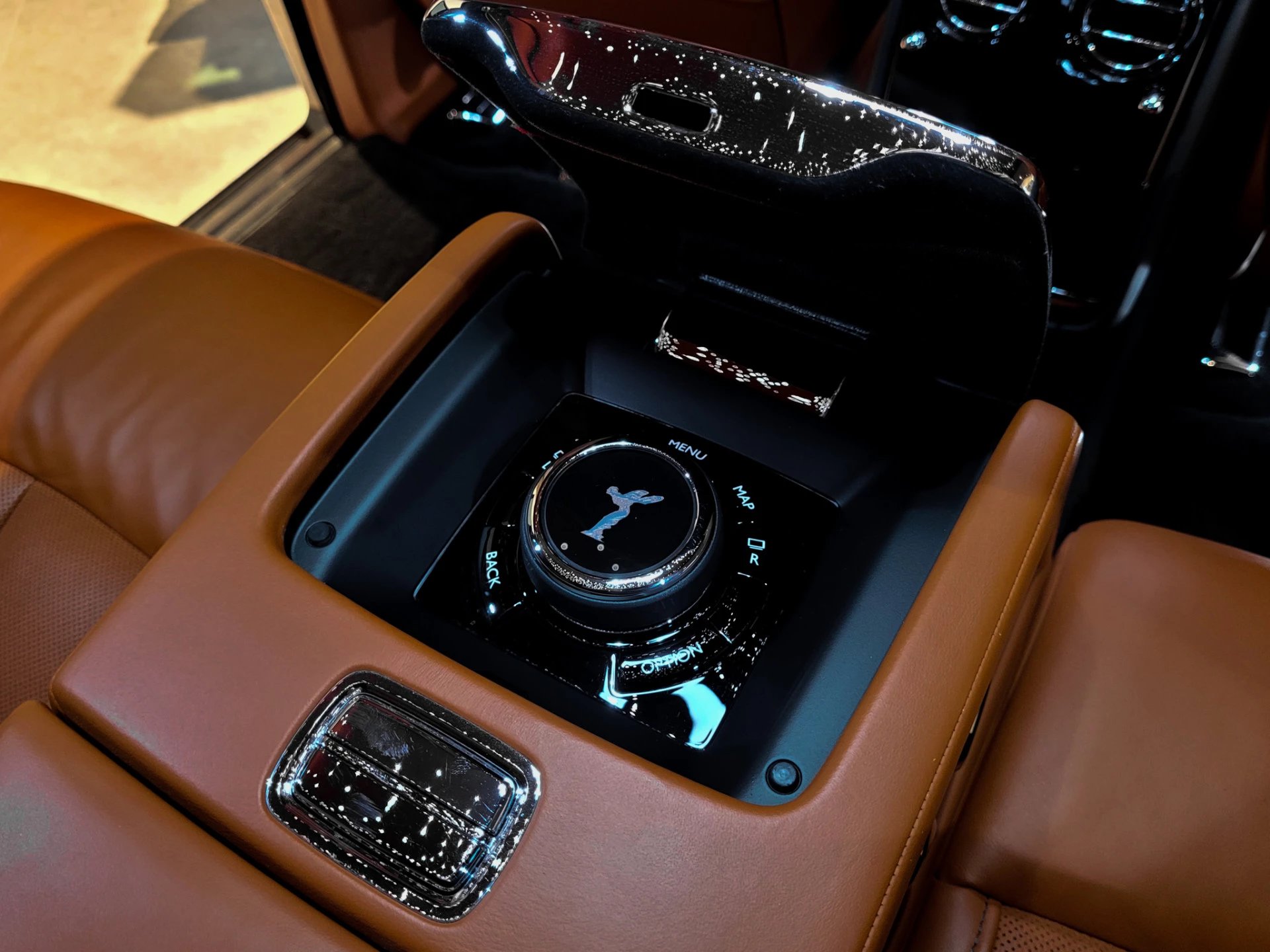 Hoofdafbeelding Rolls-Royce Phantom