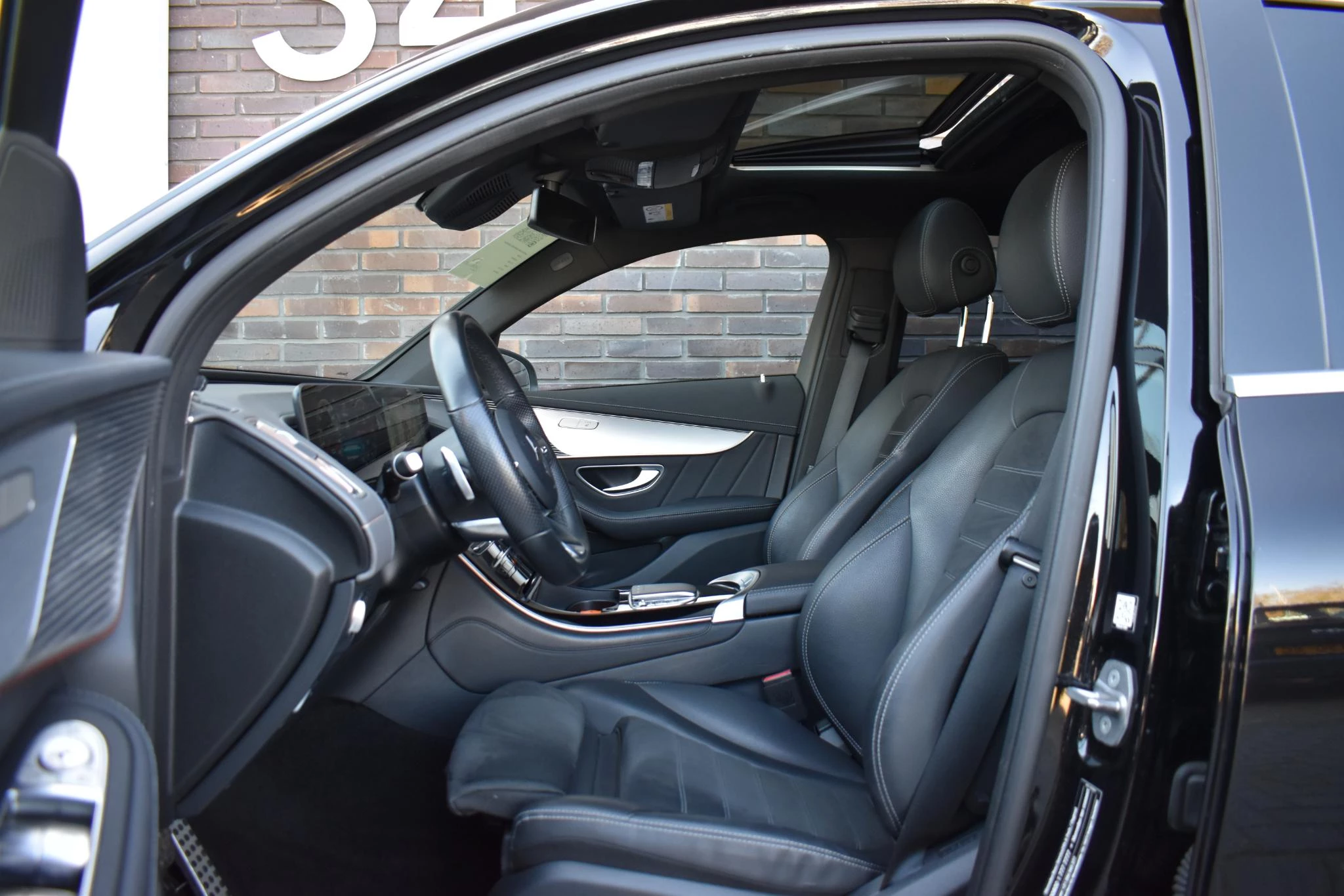 Hoofdafbeelding Mercedes-Benz EQC