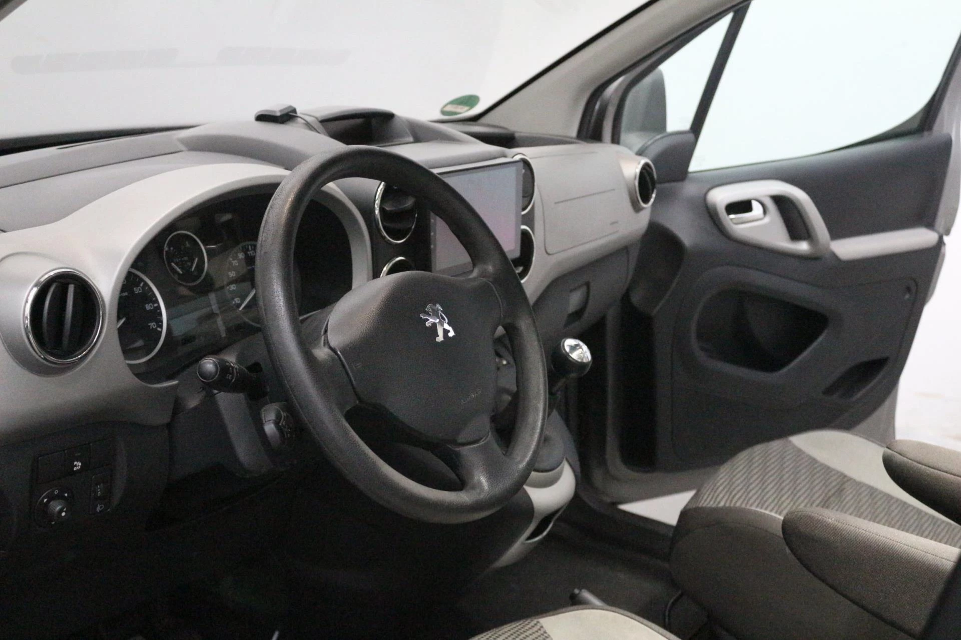 Hoofdafbeelding Peugeot Partner