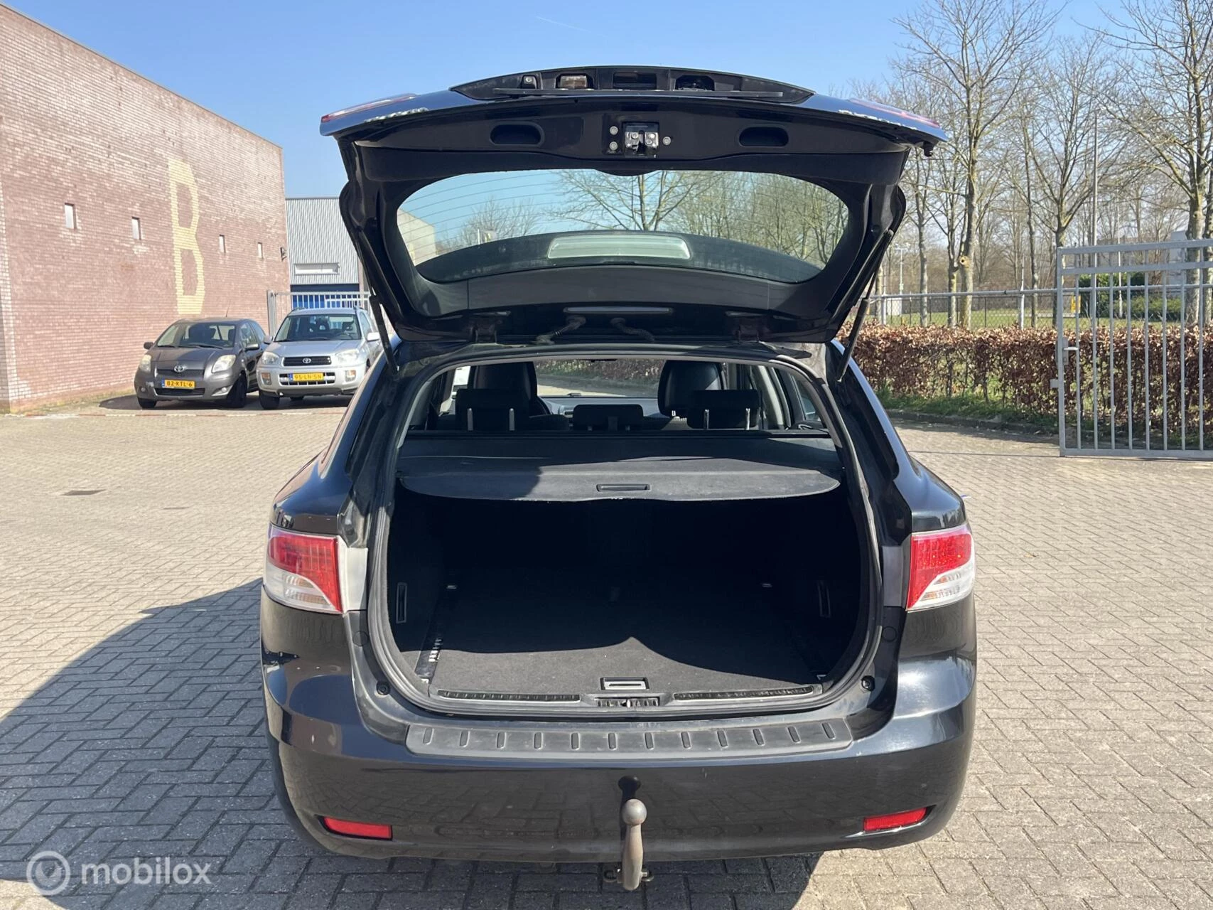 Hoofdafbeelding Toyota Avensis