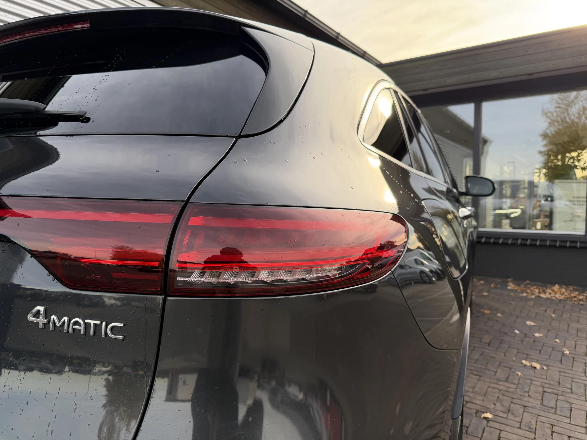 Hoofdafbeelding Mercedes-Benz EQC