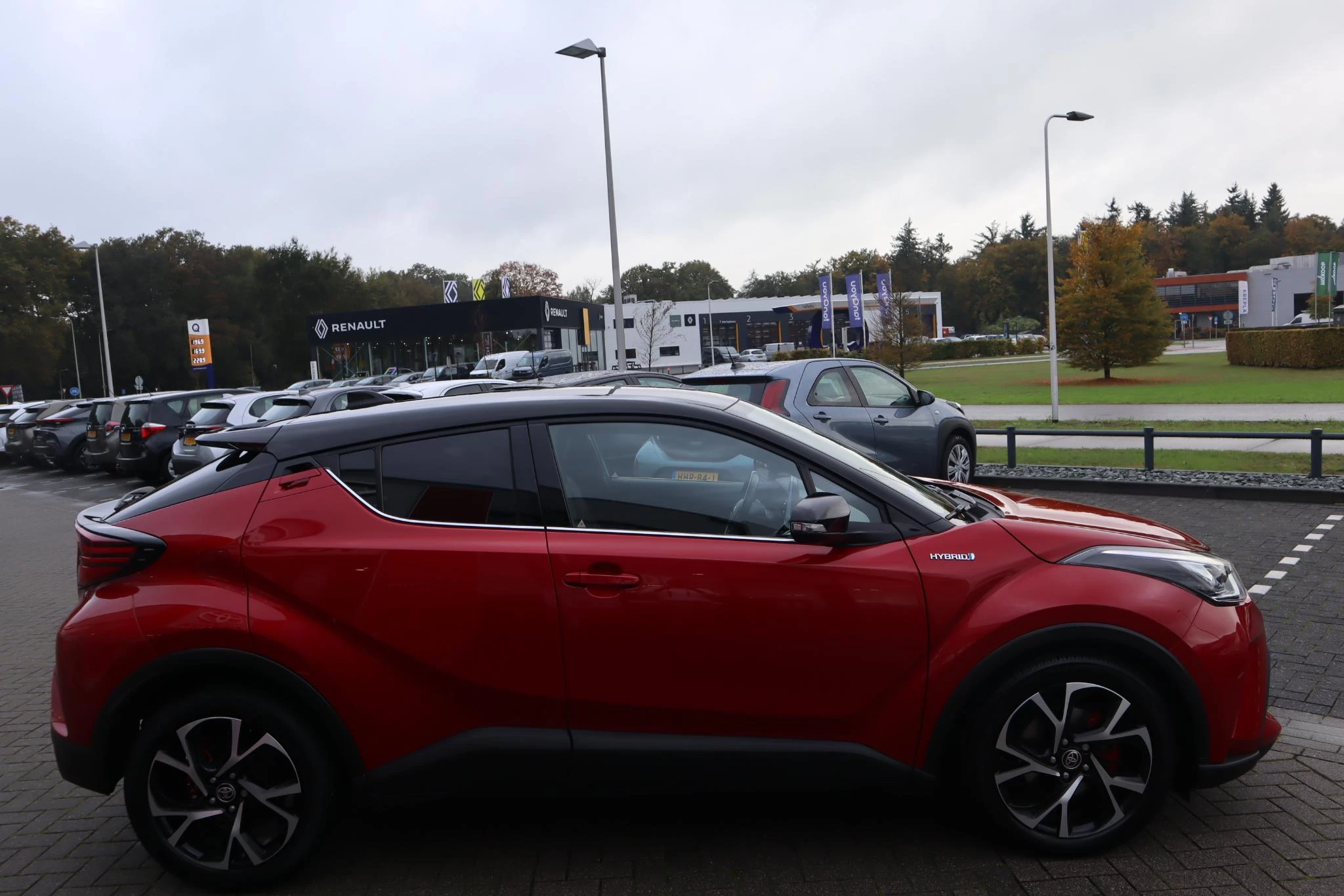Hoofdafbeelding Toyota C-HR