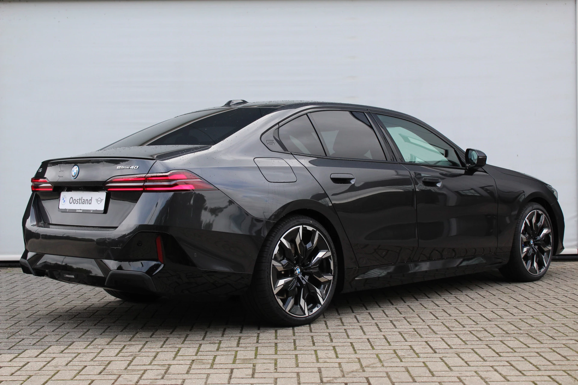 Hoofdafbeelding BMW i5