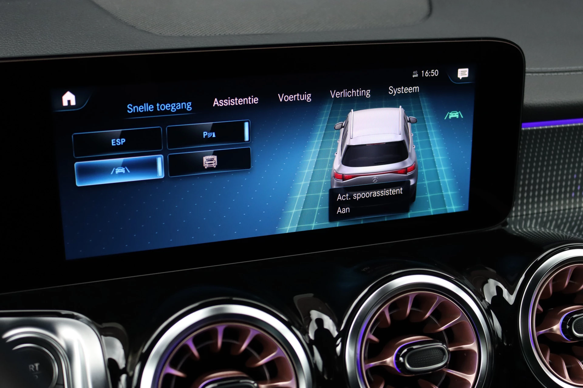 Hoofdafbeelding Mercedes-Benz EQB