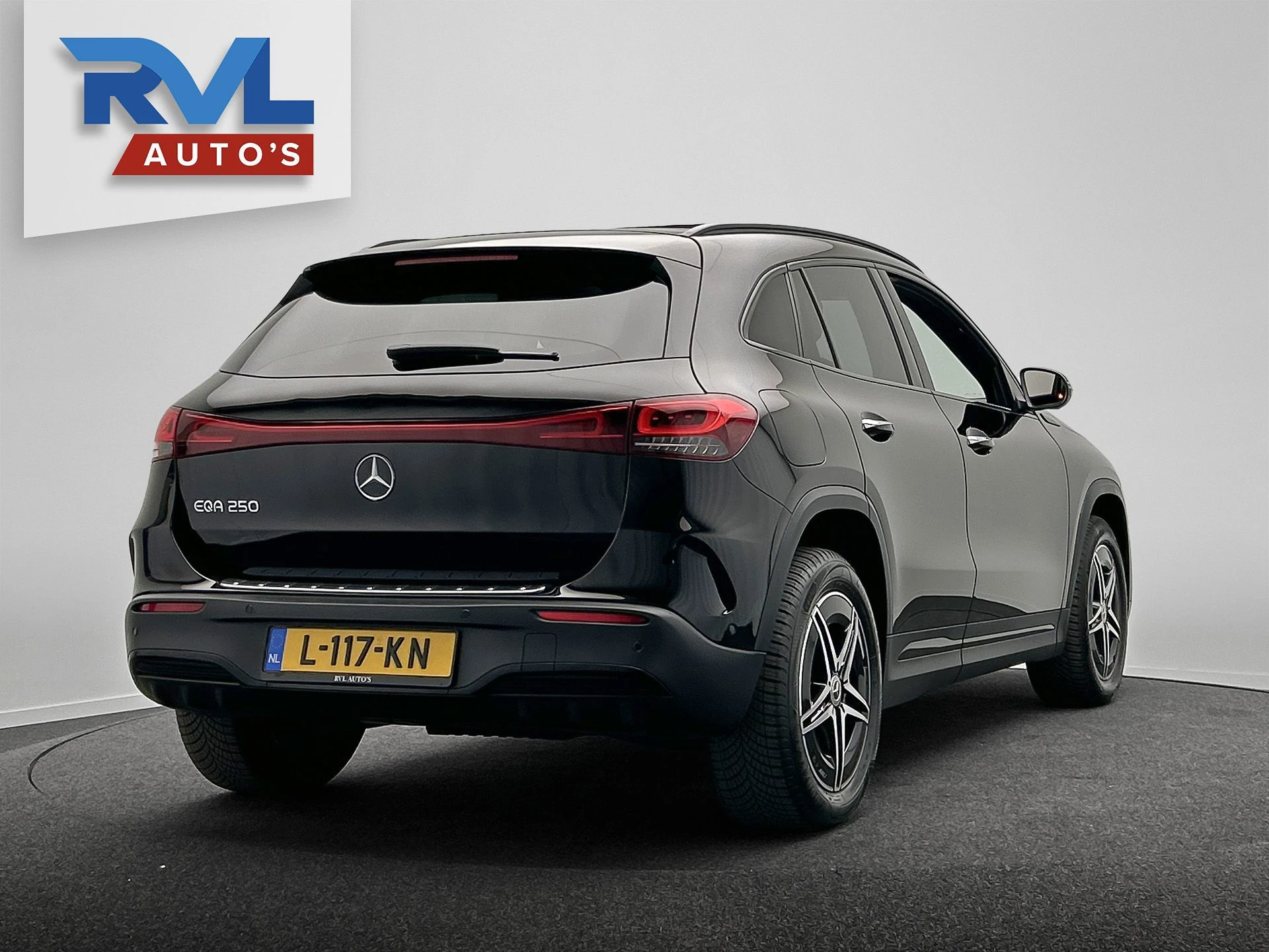 Hoofdafbeelding Mercedes-Benz EQA