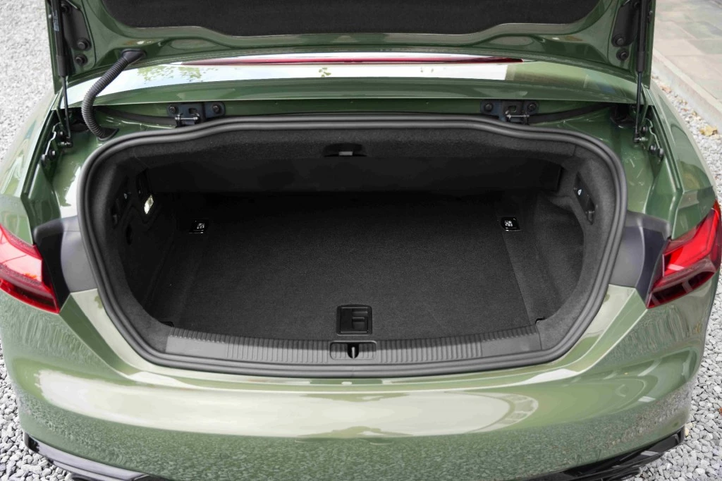 Hoofdafbeelding Audi S5