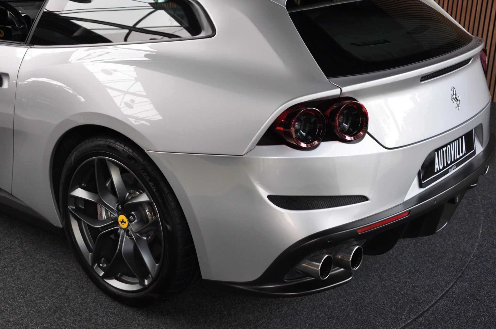 Hoofdafbeelding Ferrari GTC4Lusso