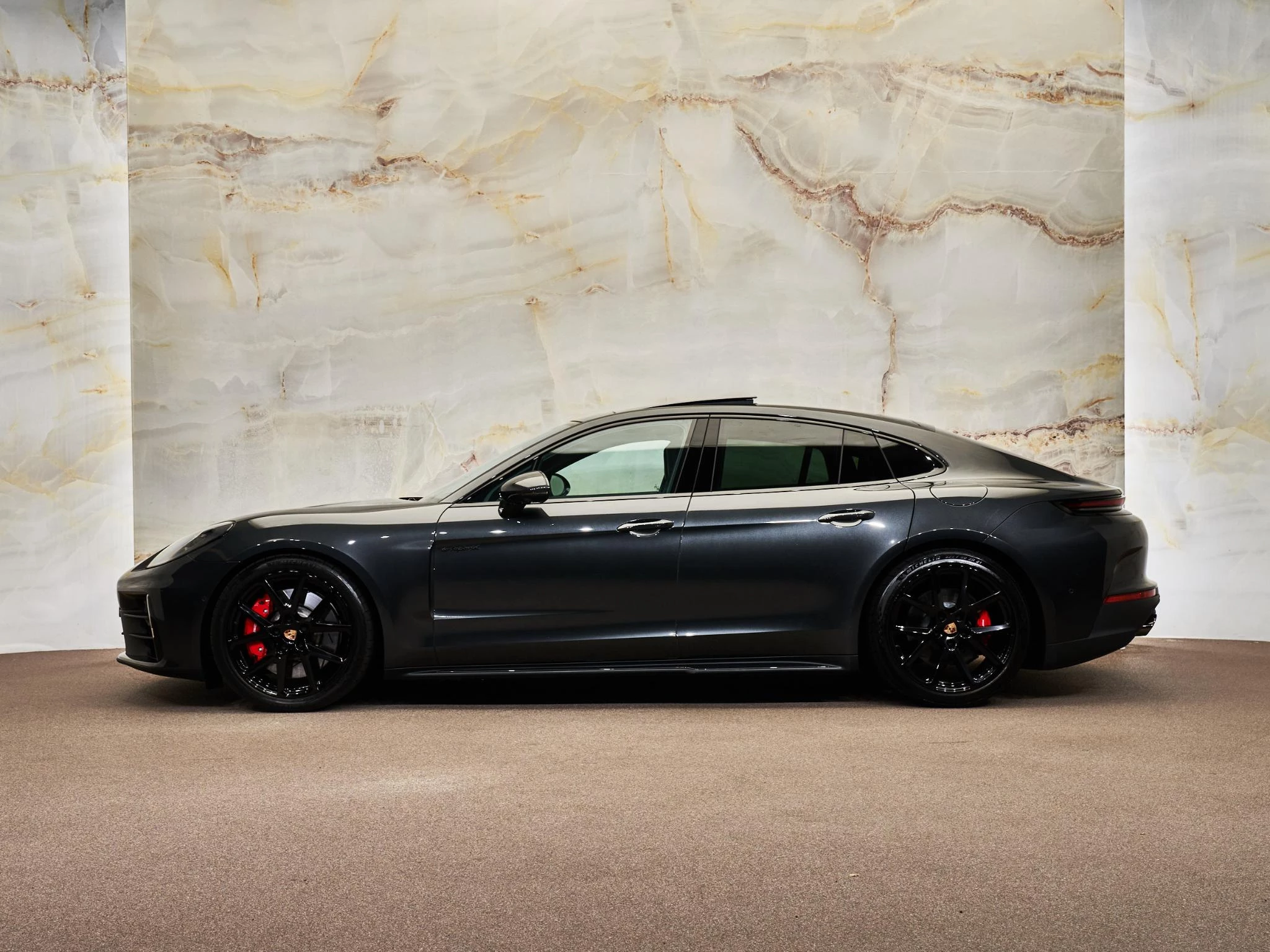 Hoofdafbeelding Porsche Panamera
