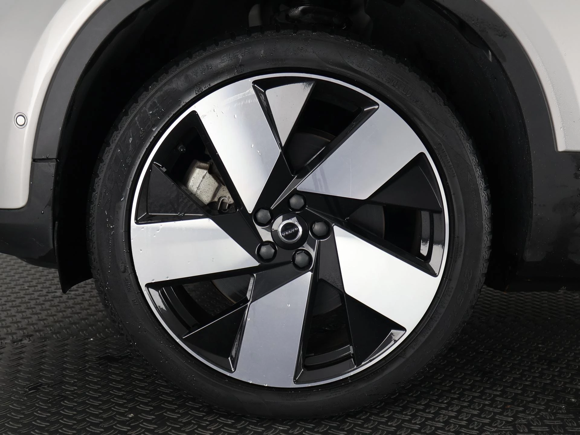 Hoofdafbeelding Volvo C40