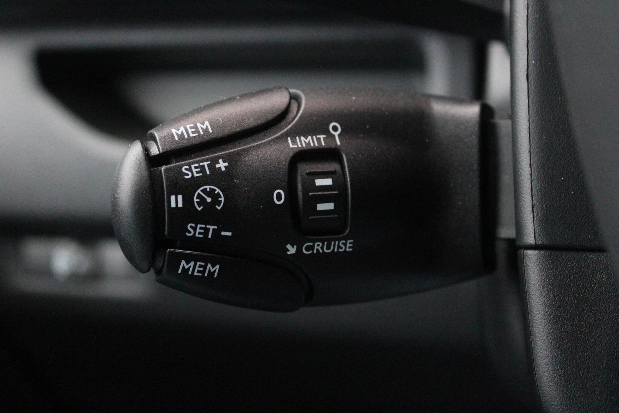 Hoofdafbeelding Peugeot e-Expert