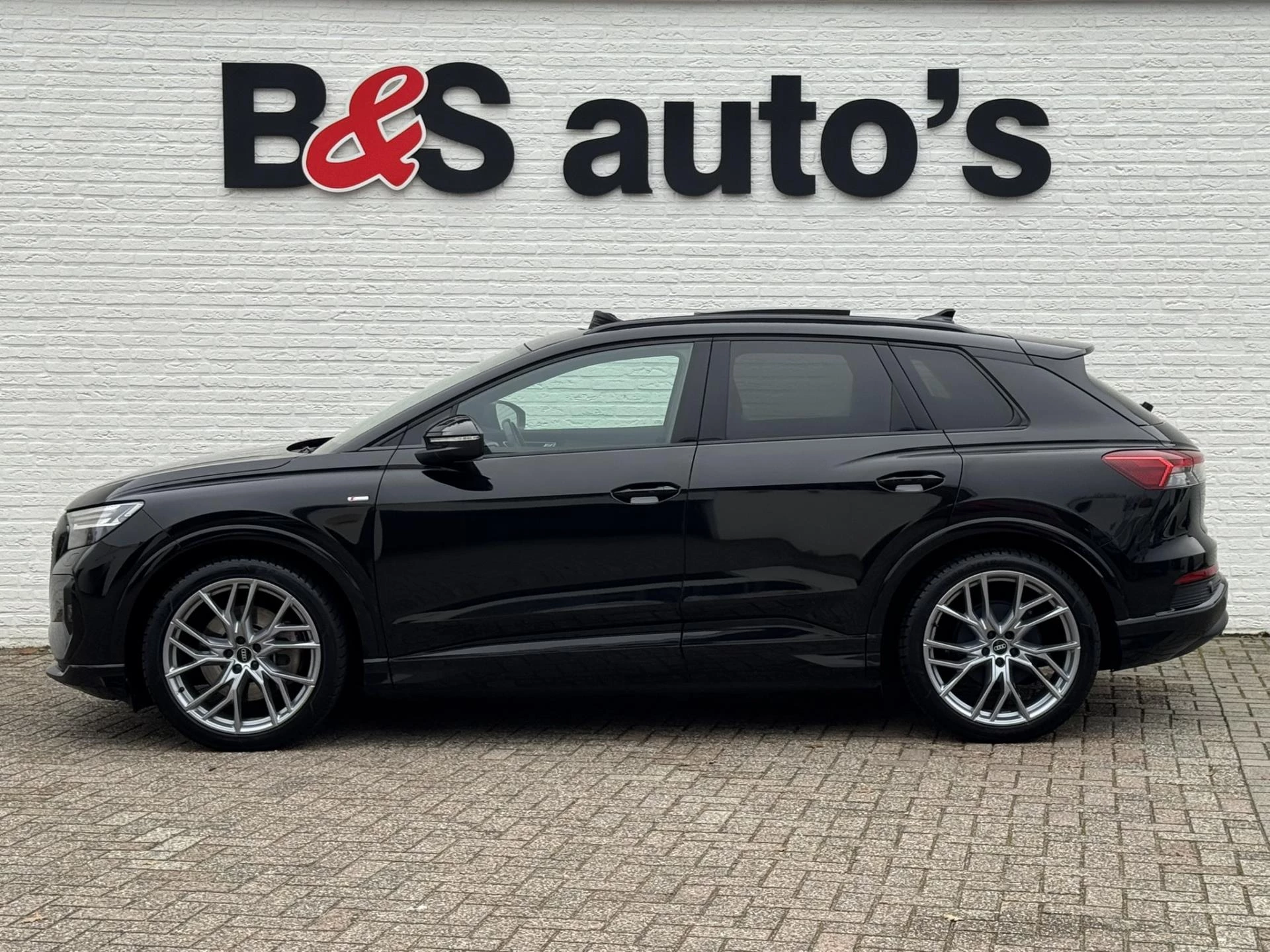 Hoofdafbeelding Audi Q4 e-tron
