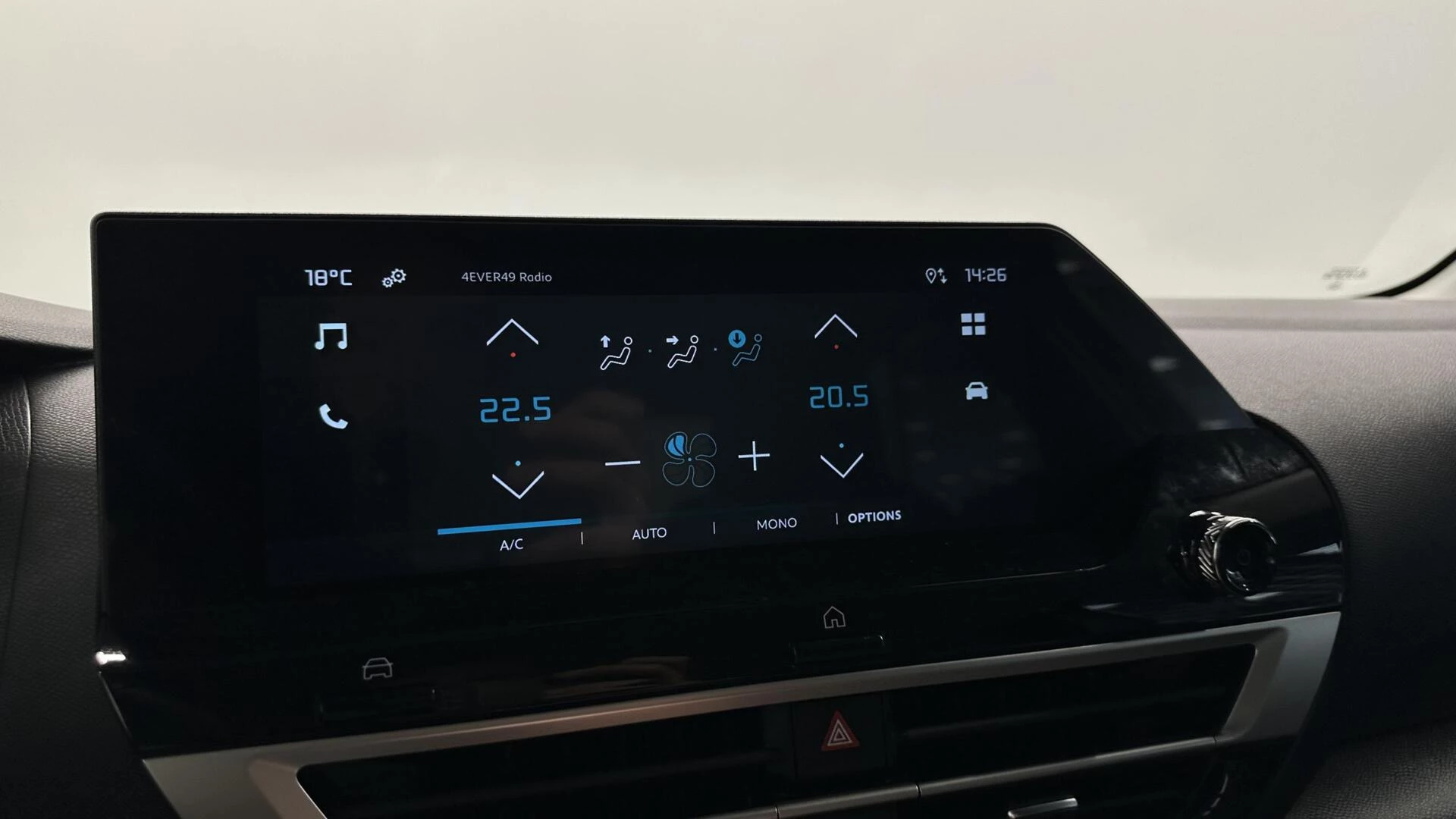 Hoofdafbeelding Citroën ë-C4 X