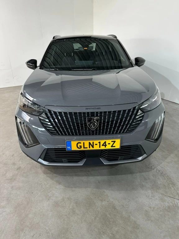 Hoofdafbeelding Peugeot e-2008