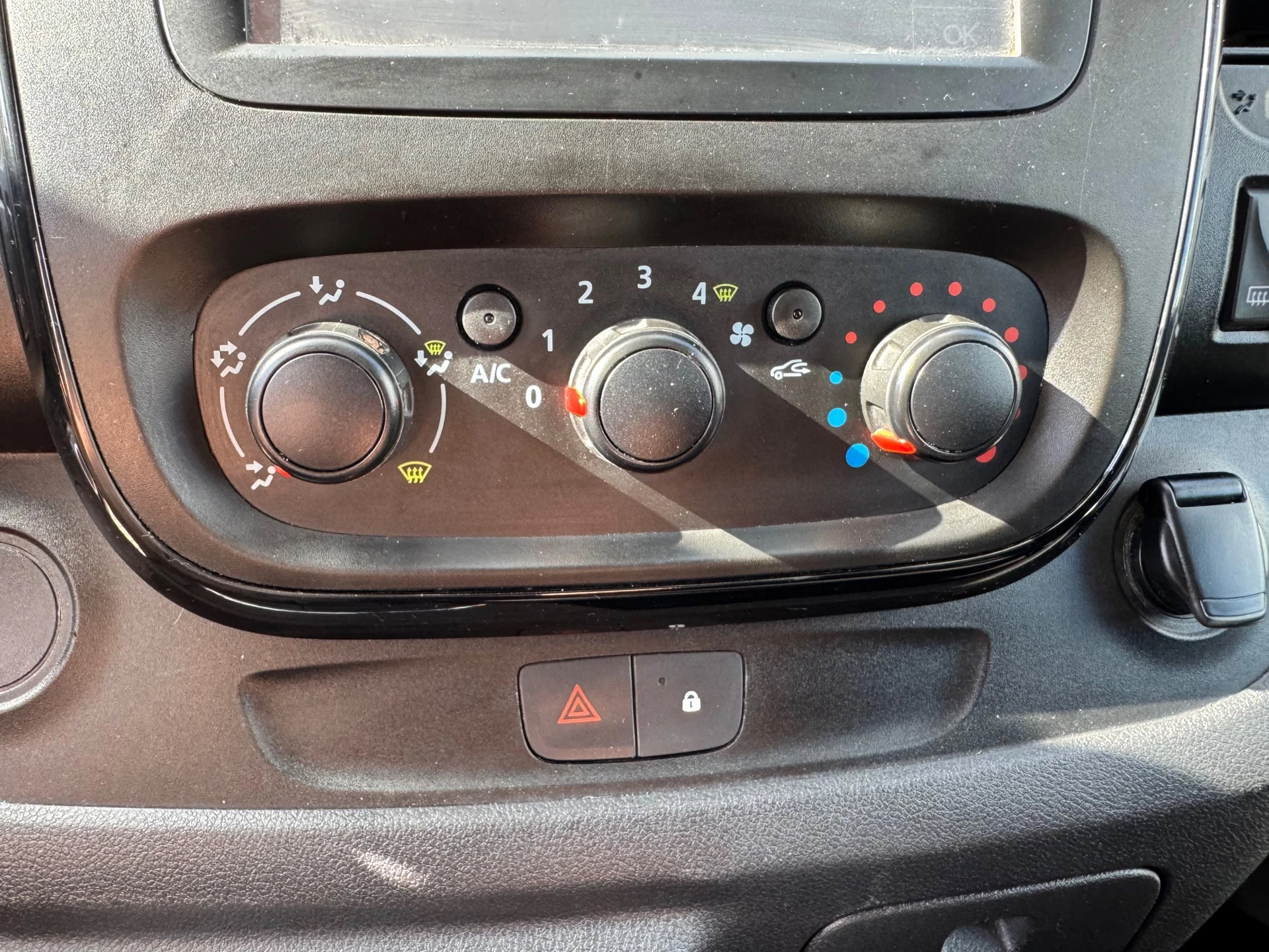 Hoofdafbeelding Nissan NV300