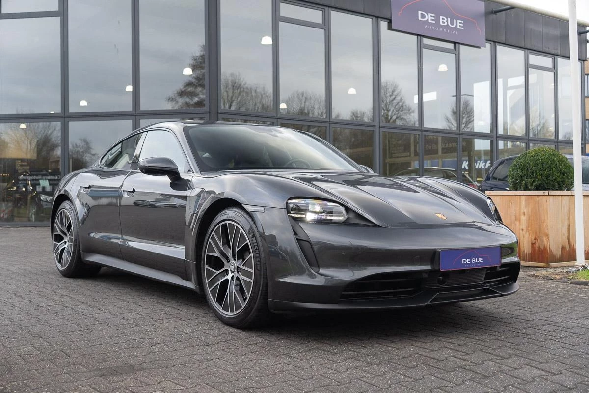 Hoofdafbeelding Porsche Taycan