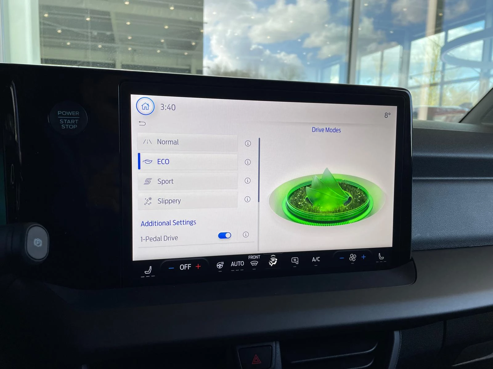 Hoofdafbeelding Ford E-Transit Courier