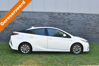 Toyota Prius 1.8 Plug-in Dynamic Plug-in | Camera | Navigatie | Stoelverwarming