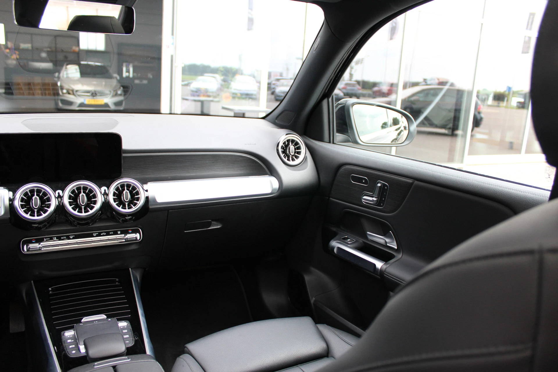Hoofdafbeelding Mercedes-Benz EQB
