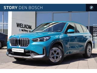 BMW iX1 xDrive30 / Sportstoelen / Comfort Access / Adaptieve LED / Head-Up / Harman-Kardon / Parking Assistant Plus