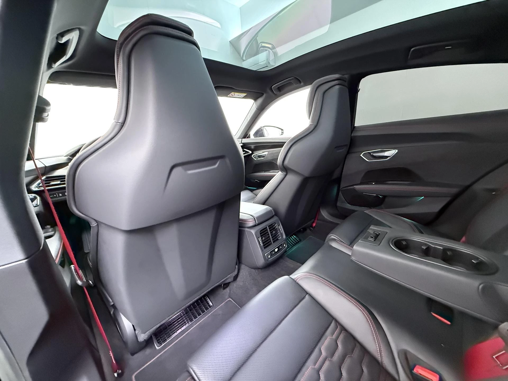 Hoofdafbeelding Audi e-tron GT