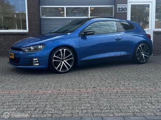 Hoofdafbeelding Volkswagen Scirocco Volkswagen Scirocco 2.0 TSI PANO/NAVI/LED/AIRCO/FACELIFT!