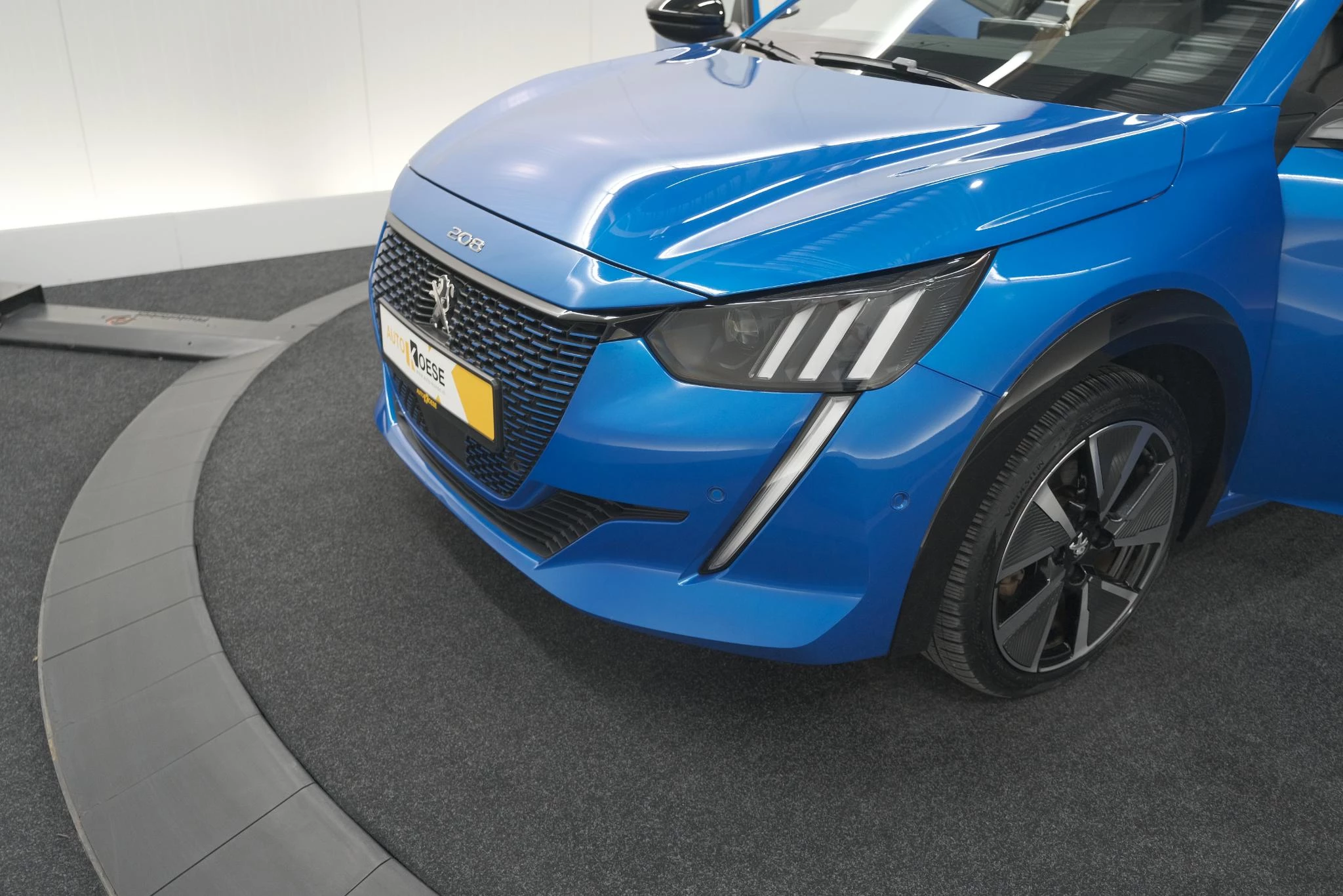Hoofdafbeelding Peugeot e-208