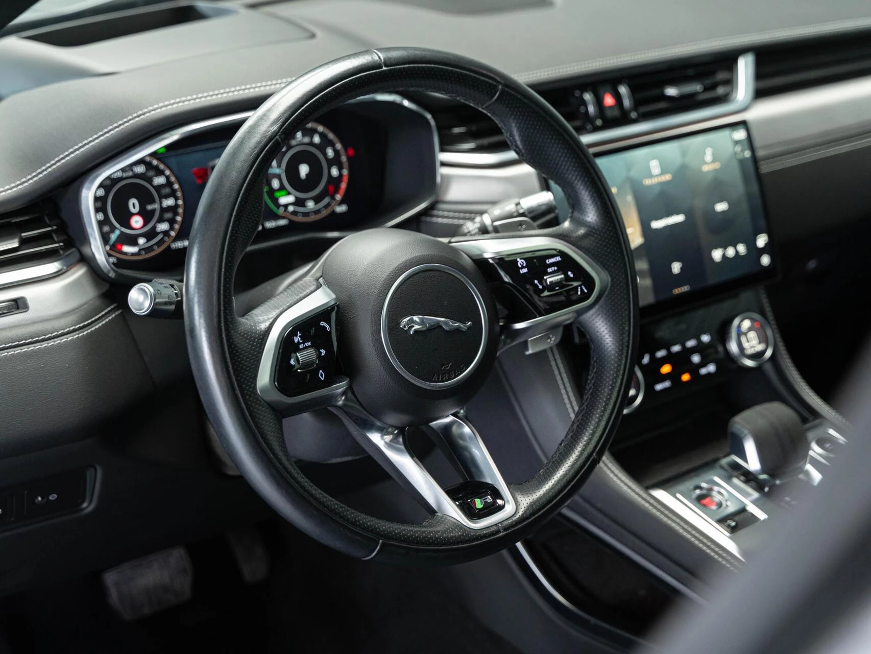 Hoofdafbeelding Jaguar F-PACE