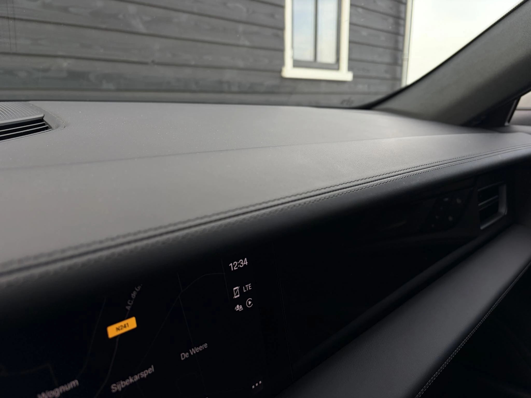 Hoofdafbeelding Porsche Taycan