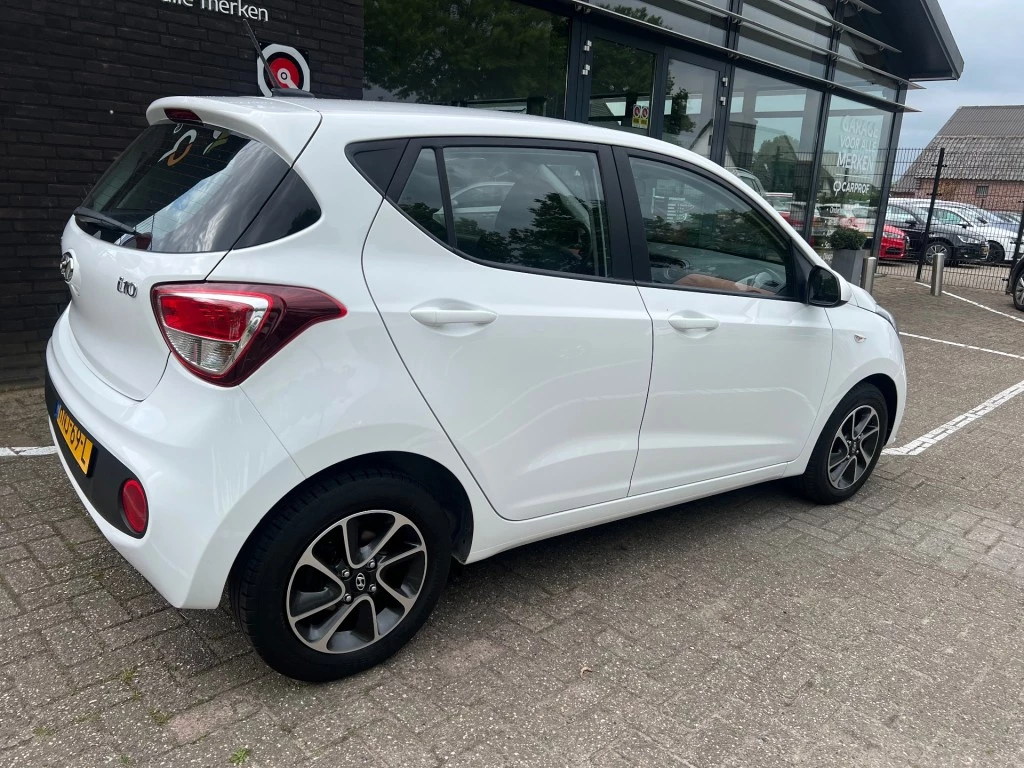 Hoofdafbeelding Hyundai i10
