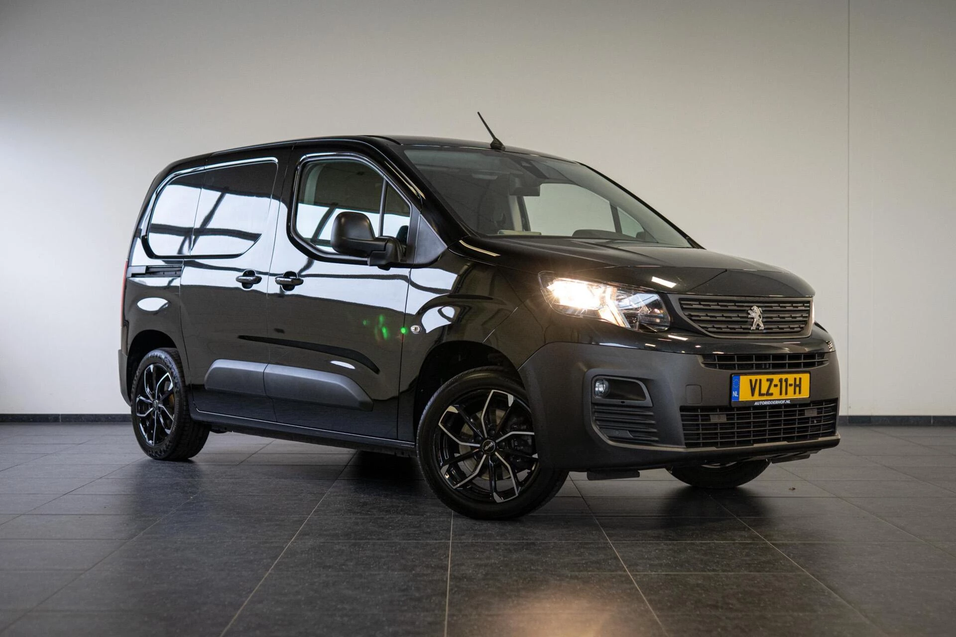 Hoofdafbeelding Peugeot Partner