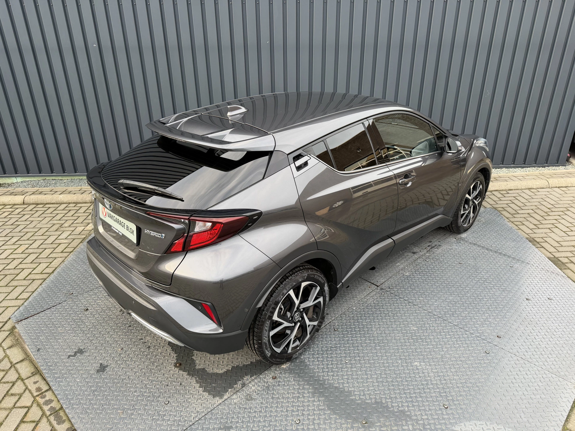 Hoofdafbeelding Toyota C-HR