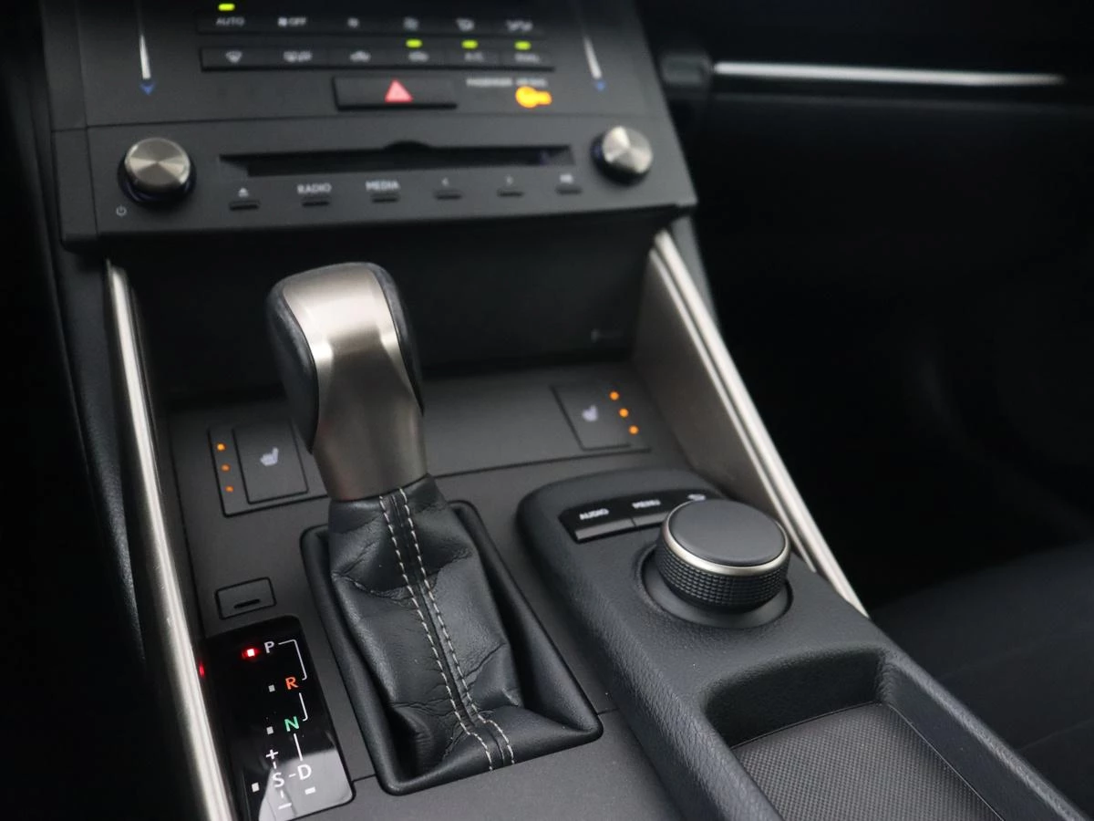 Hoofdafbeelding Lexus IS