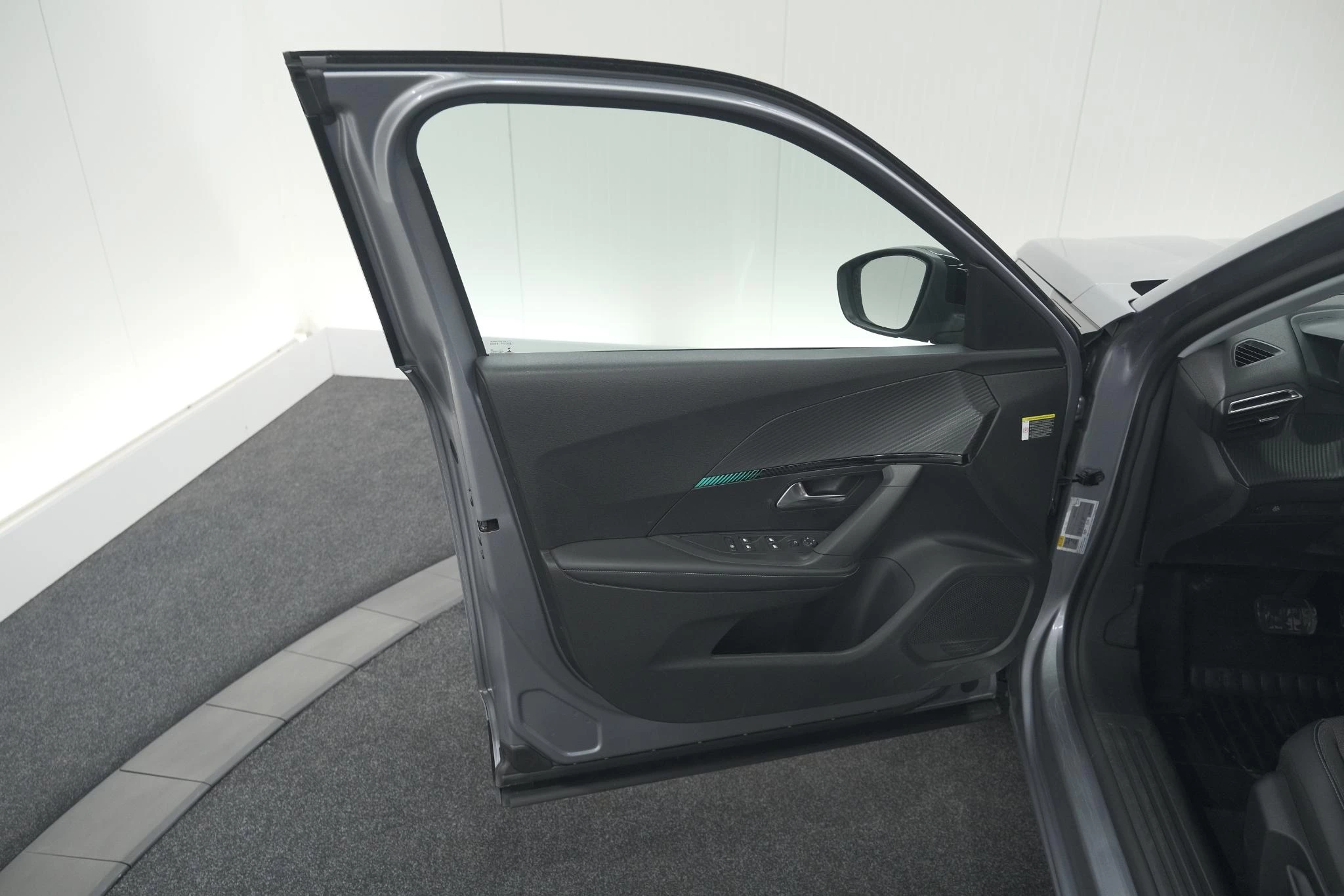 Hoofdafbeelding Peugeot e-2008