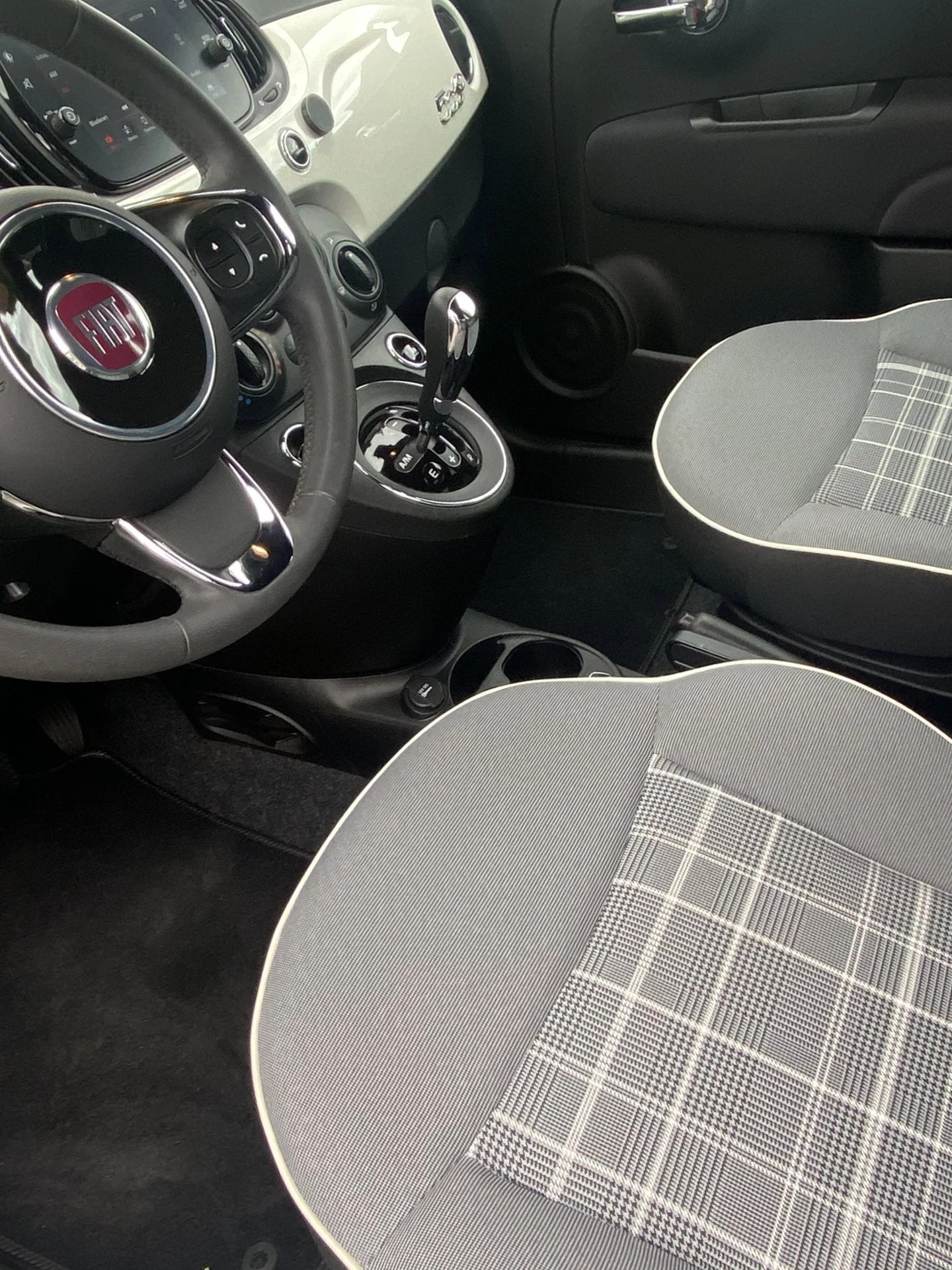 Hoofdafbeelding Fiat 500C