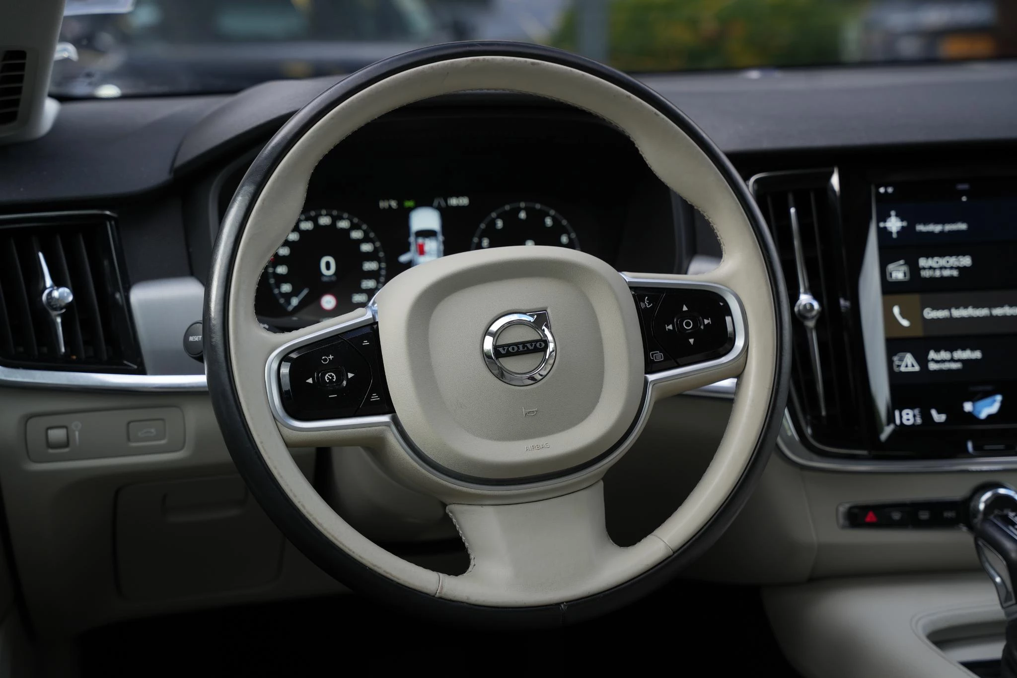 Hoofdafbeelding Volvo V90
