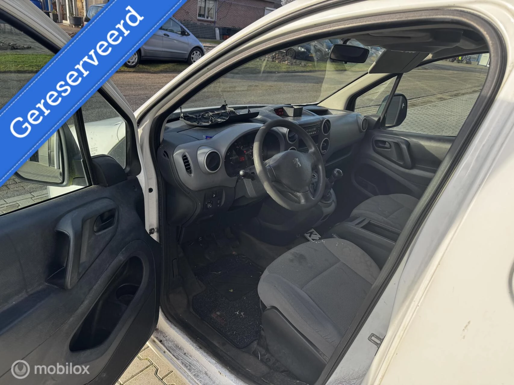 Hoofdafbeelding Peugeot Partner