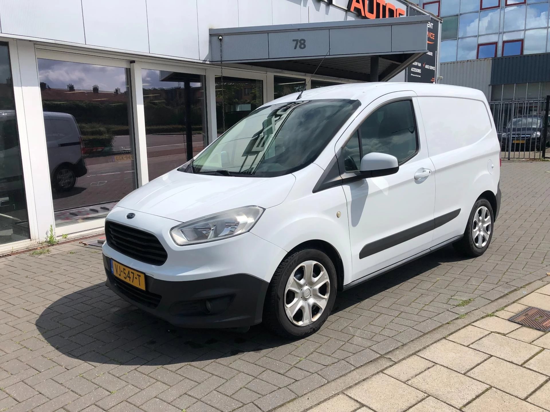 Hoofdafbeelding Ford Transit Courier