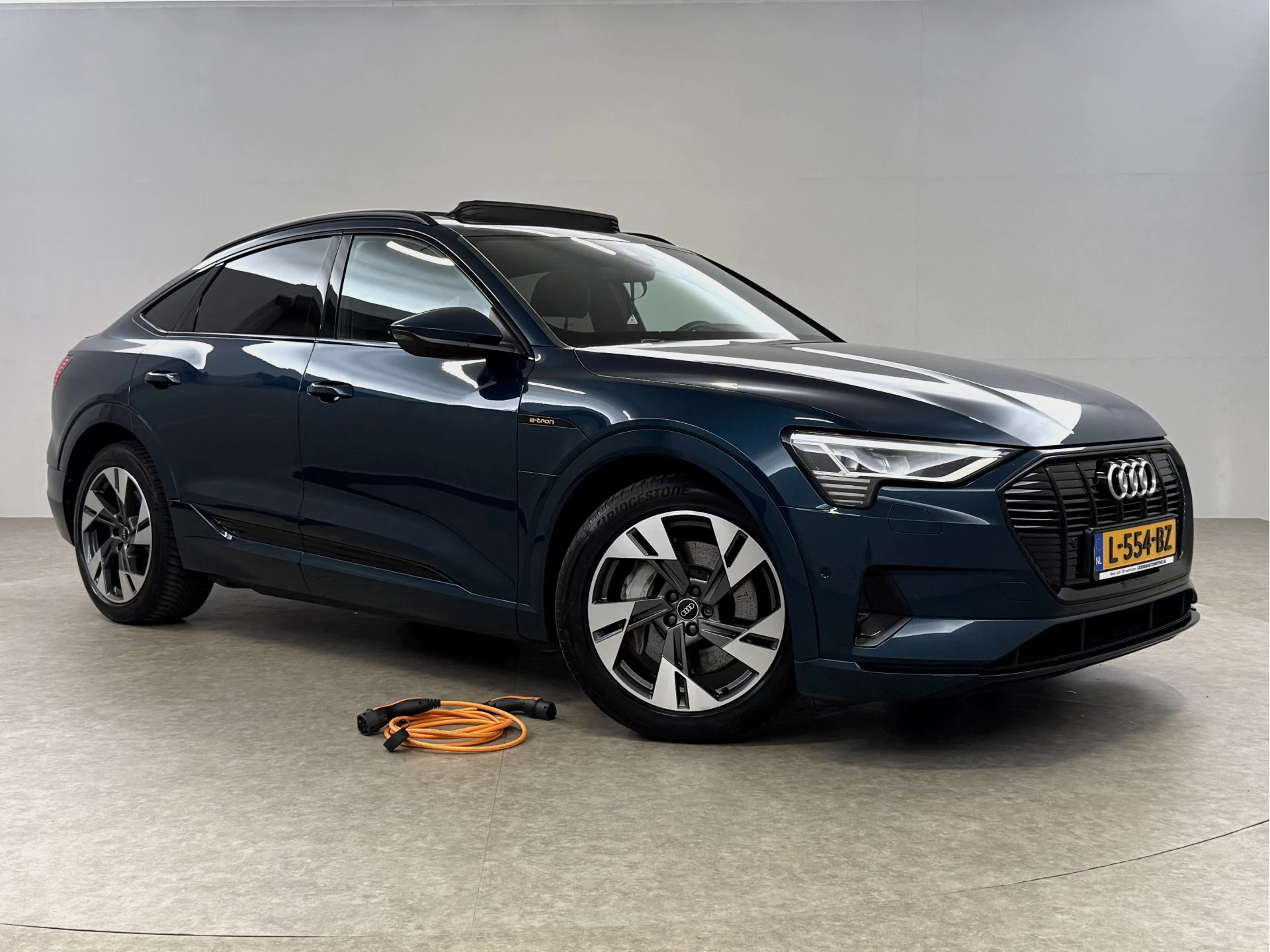 Hoofdafbeelding Audi e-tron
