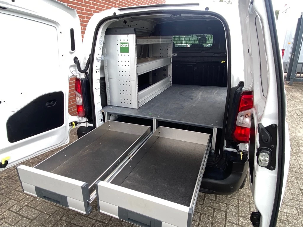 Hoofdafbeelding Peugeot Partner
