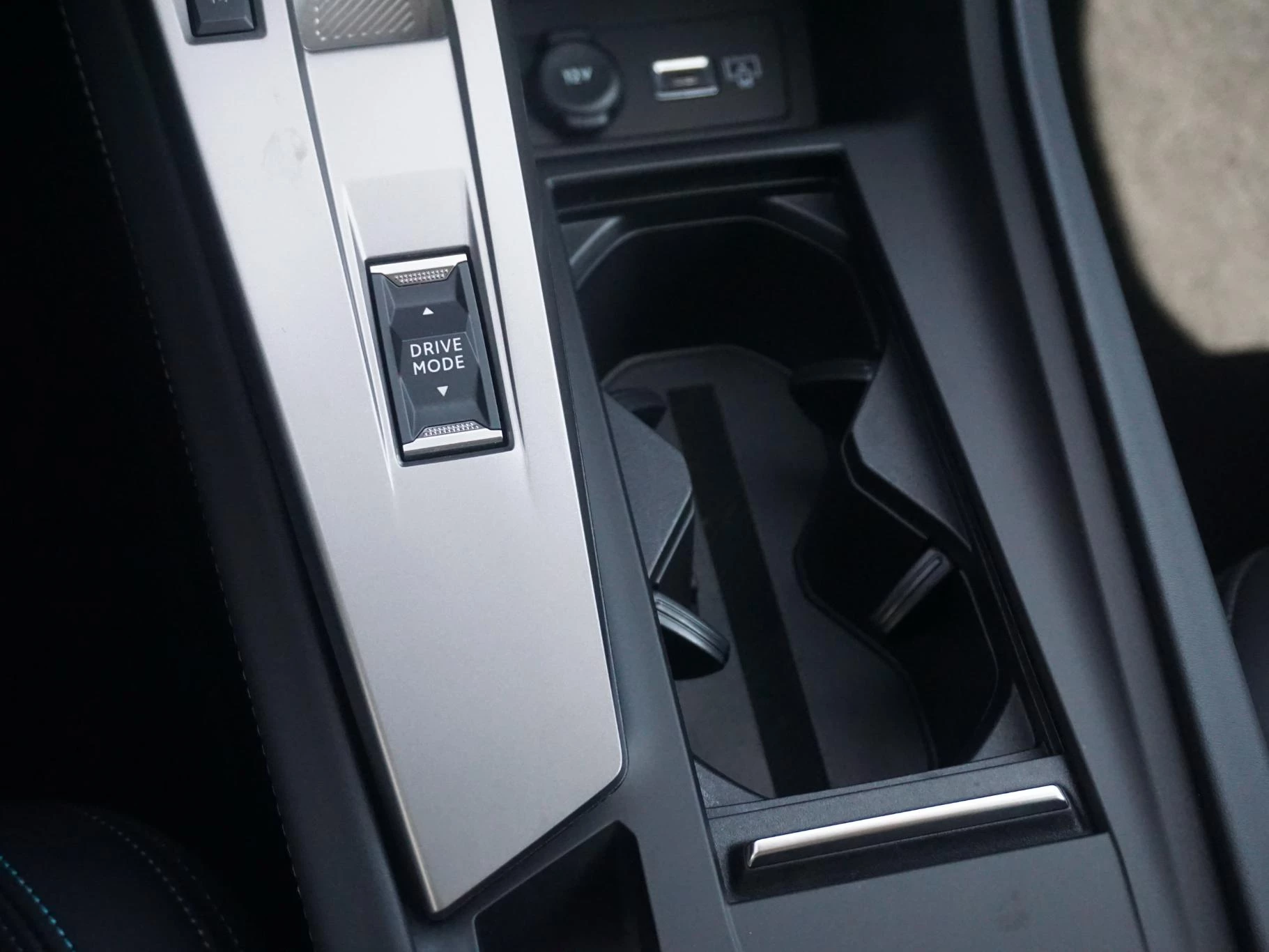 Hoofdafbeelding Peugeot 408