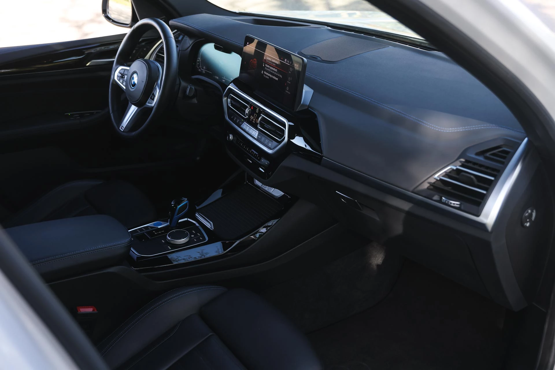 Hoofdafbeelding BMW iX3